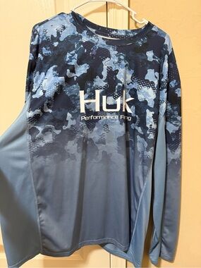Huk Long-Sleeve Performance Shirt - Blue Camo